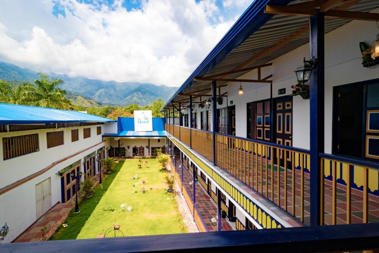 Hotel Ayenda 1132 Copiclub à Ibagué Extérieur photo