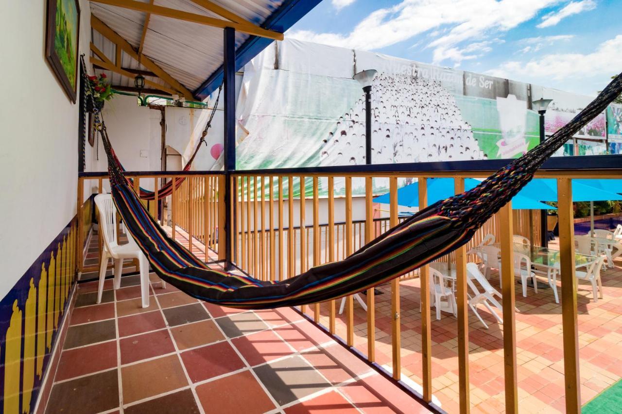 Hotel Ayenda 1132 Copiclub à Ibagué Extérieur photo